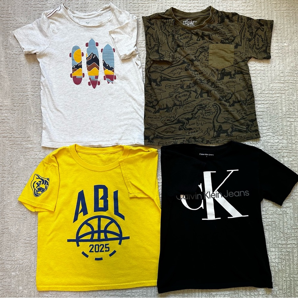 Bundle of 4 Tshirts